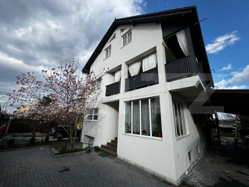 Casă individuală 7 camere, 775 mp teren, zona Cetate Ultra