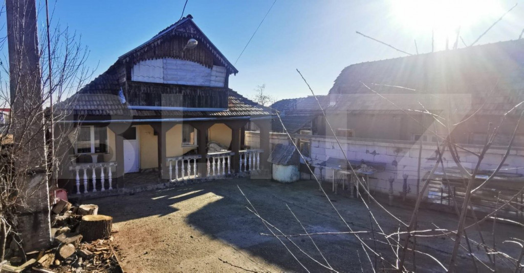 Casă individuală, 2 camere, 120mp, Cricău