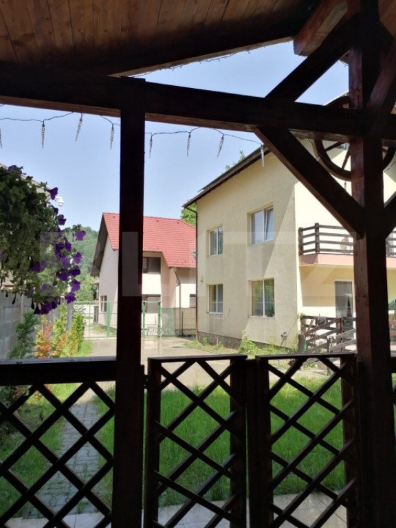 Casa cu 6 camere cu piscina și foisor Brasov