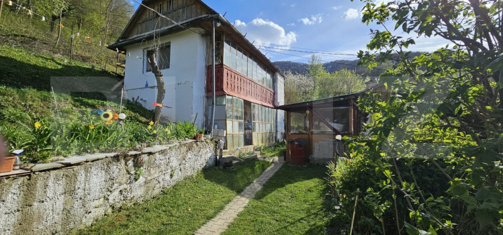 Casă 3 camere + teren 345 mp – Schei, Brașov
