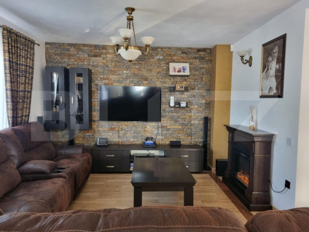 Casa de vanzare de lux, 263mp utili, 7 ari de teren, zona De