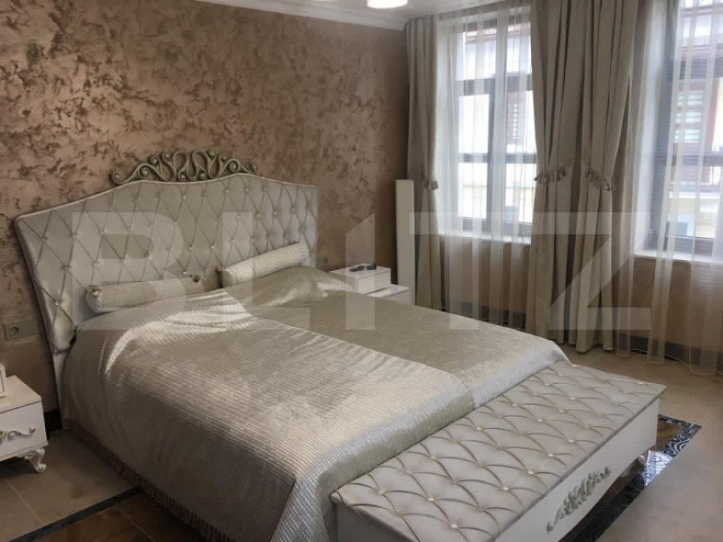 Apartament cu 3 camere, 67 mp, zona Stefan cel Mare