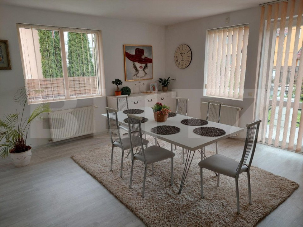 Casa spatioasa, pe teren de 680 mp, zona Centura