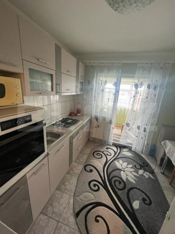 Apartament de vanzare , 78 mp ,Zona Botizului , cu acoperiș