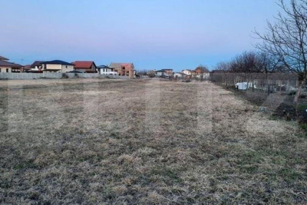 Ocazie, teren intravilan 2970 mp, foarte bine pozitionat in
