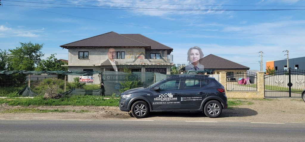 Vila Hanu Conachi/Compartimentare 2 apartamente distincte...