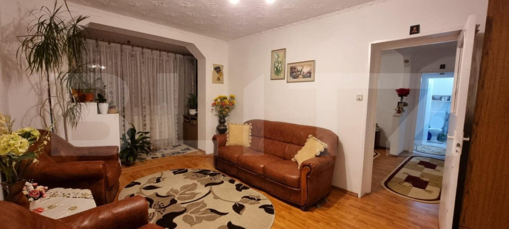Apartament 3 camere, zona Solidaritatii , bloc cu acoperiș