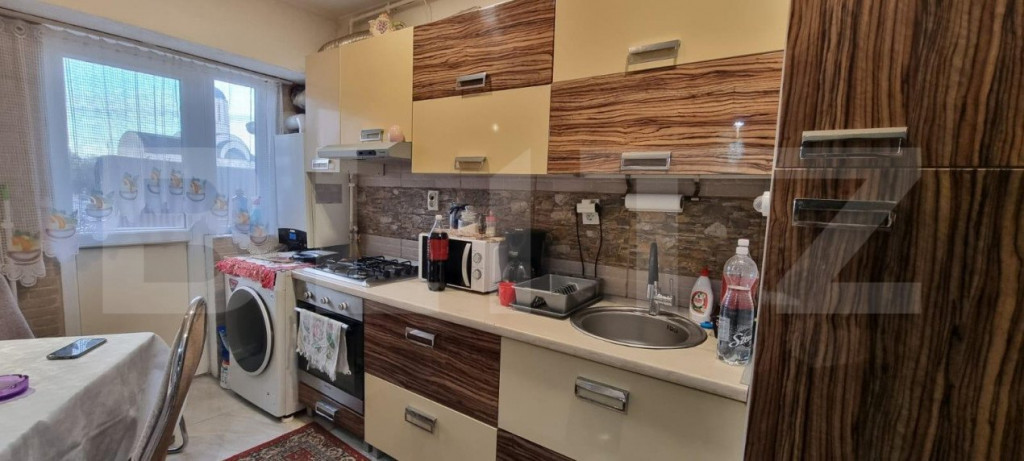 Apartament 2 camere, zona Micro15 et.2/4