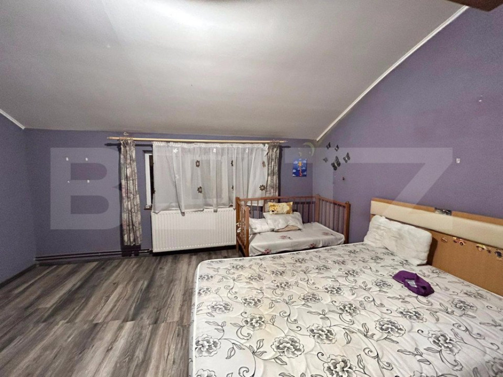 Casa pe 2 nivele , 240 mp , zona Draxlmaier