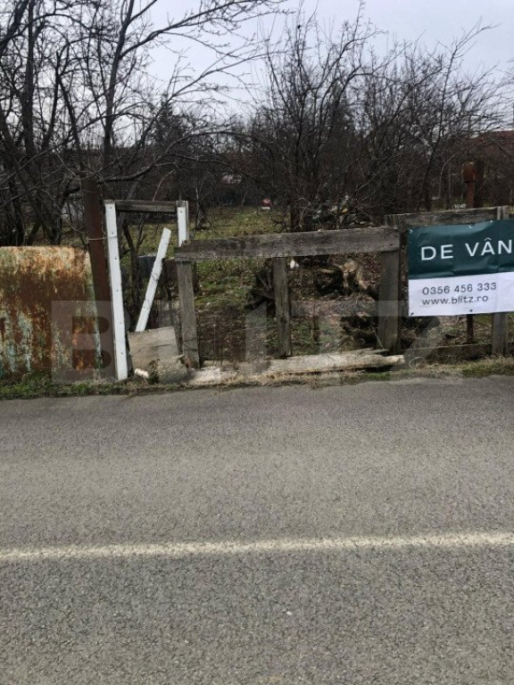 Teren intravilan, 684 mp, in vatra satului! Dumbravita!