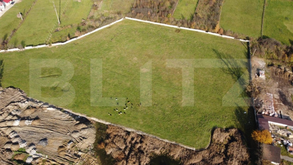 Teren in zona de Rombat, 20.000mp