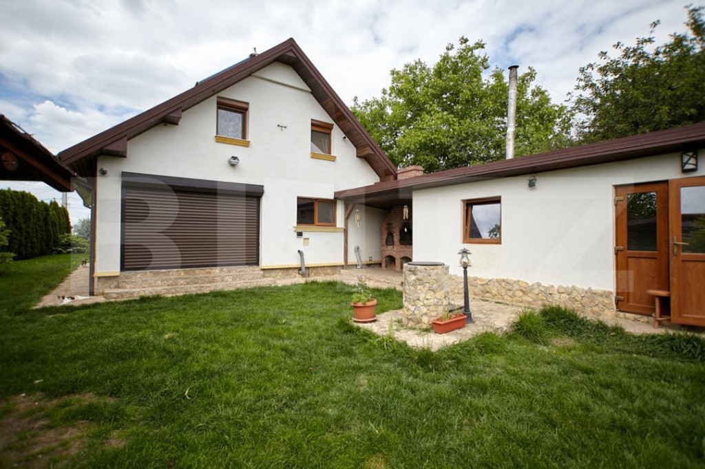 Casa Aroneanu, 210 mp, 1000 mp teren