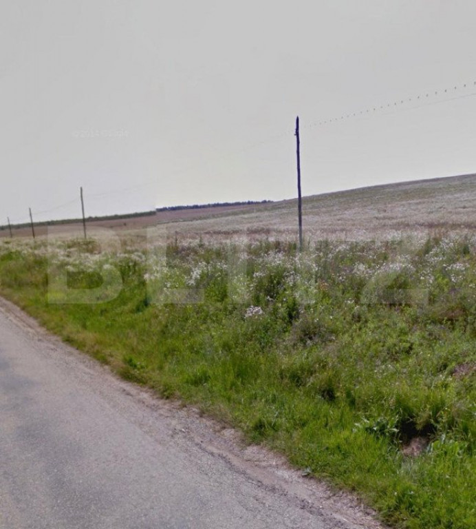 Teren extravilian, 2216 mp , zona comuna Sura Mica