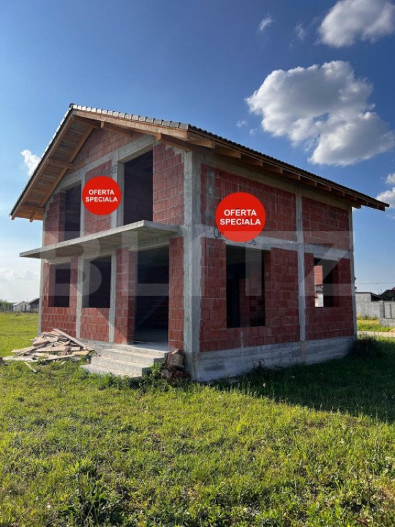 CASA DE VANZARE LA ROSU IN CIHEI, STRADA INCHISA,ZONA LINIST