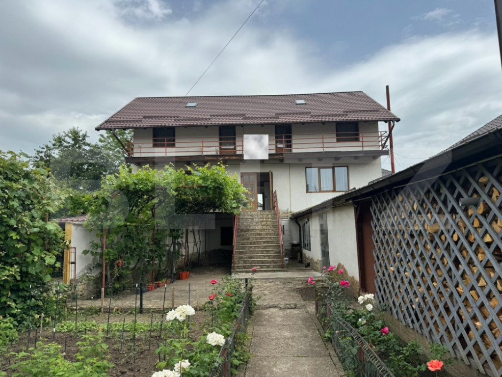 Constructie pretabila investitie , la rosu, Radauti