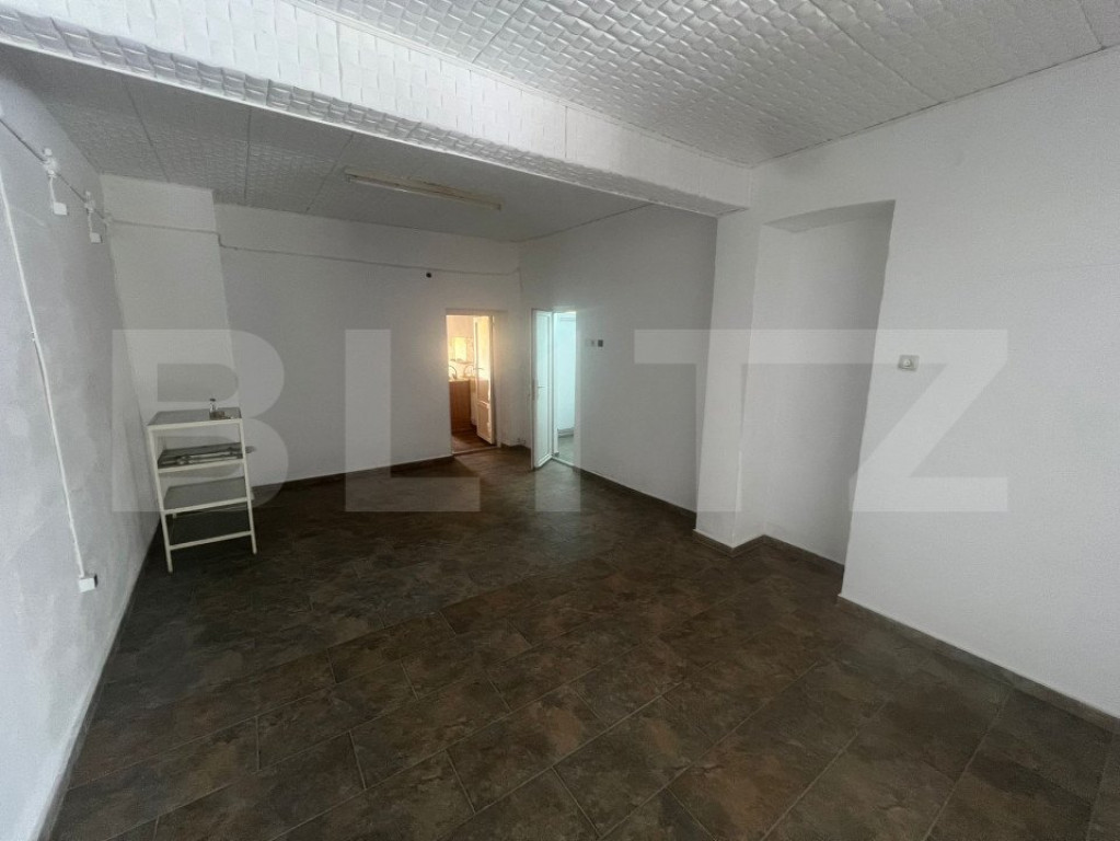 Spatiu comercial, 240 mp, zona Complex Studentesc