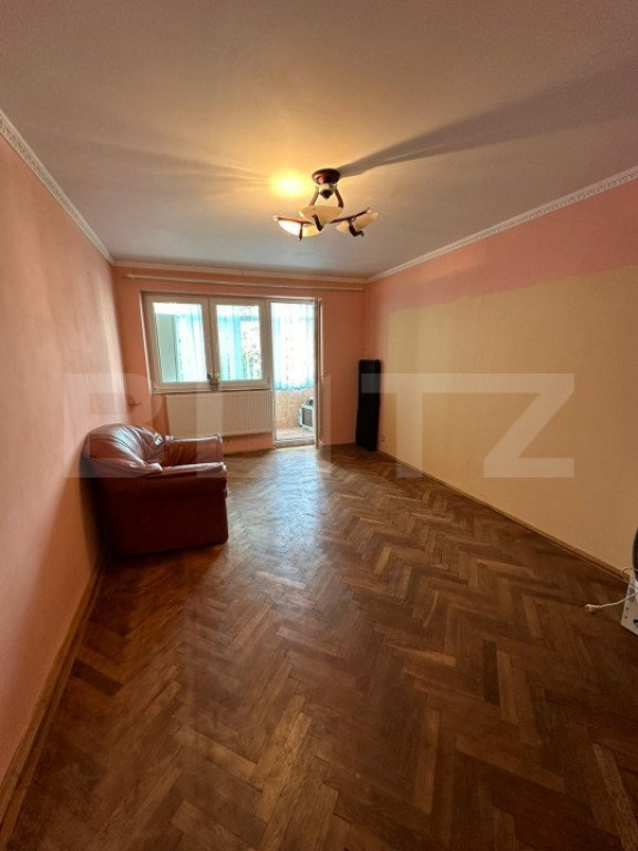 Apartament 4 camere, 70 mp, etaj 1, zona Hurmuzachi ,Radauti