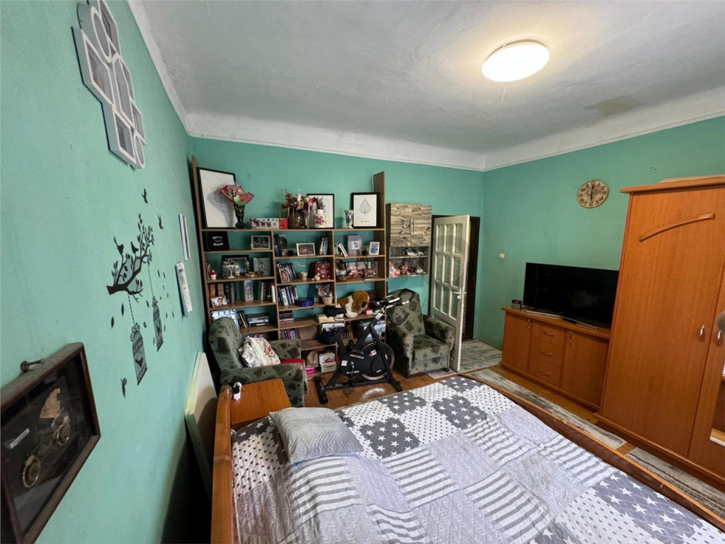 RECO Casa 5 camere, zona Nicolae Iorga