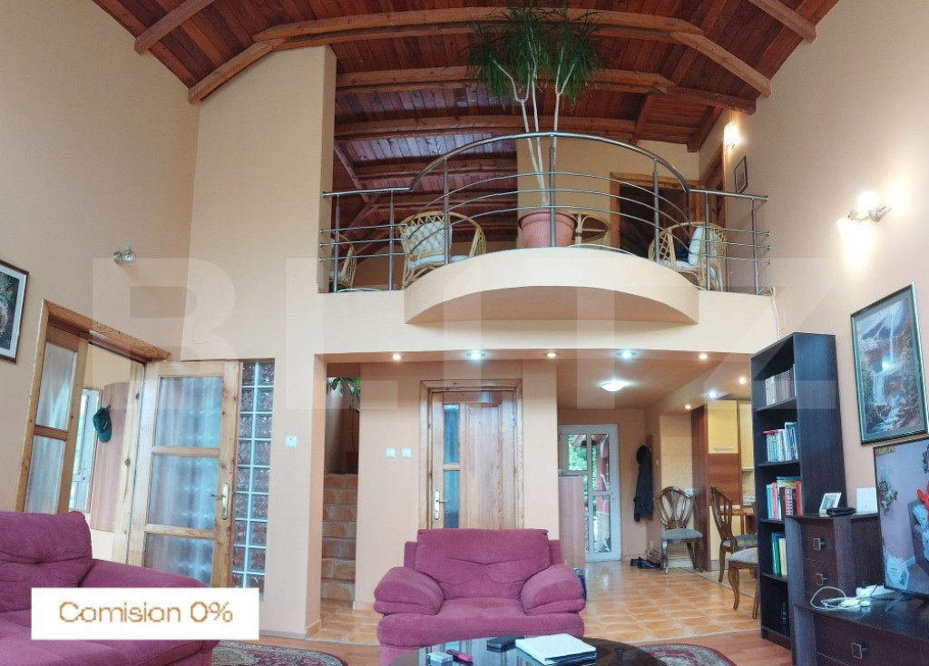 Vilă de Vis și Cabană cu Panoramă Superbă, Grădină ș