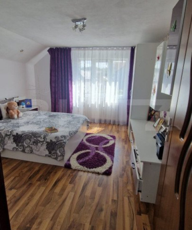 Casa 5 camere Vulcan,teren 1600 mp sau schimb cu apt Ghimb