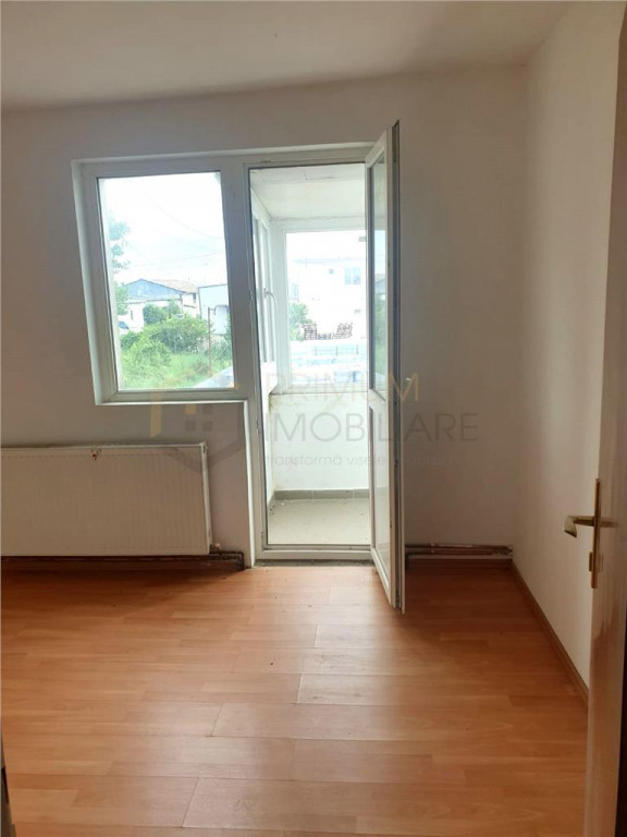 GIARMATA - 3 camere - 1 baie - 1 balcon - ETAJ 1 - BLOC IZOL