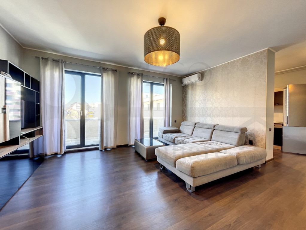 3 camere, 85 mp, terasa 120 mp, 2 bai, garaj, Iulius Mall