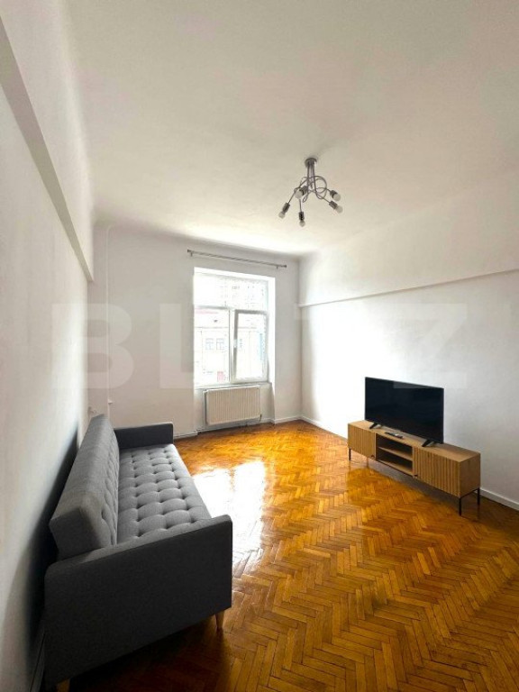 Decomandat, mobilat si utilat Parcul Carol