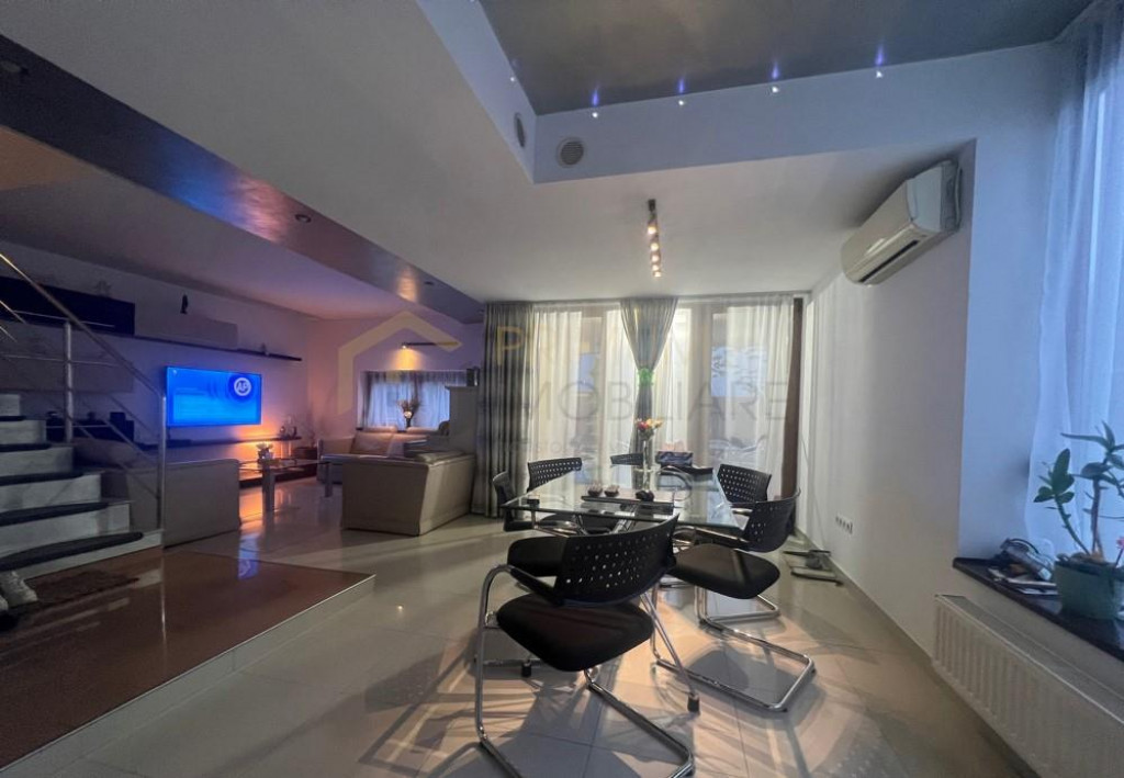 Casa Individuala - 3 Dormitoare - 2 Bai - Curte Mare - Pisci