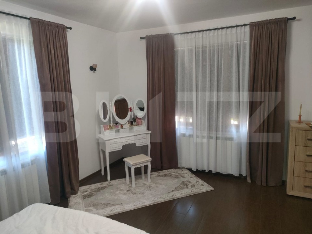 Casa 5 camere, 423 mp, Dorohoi