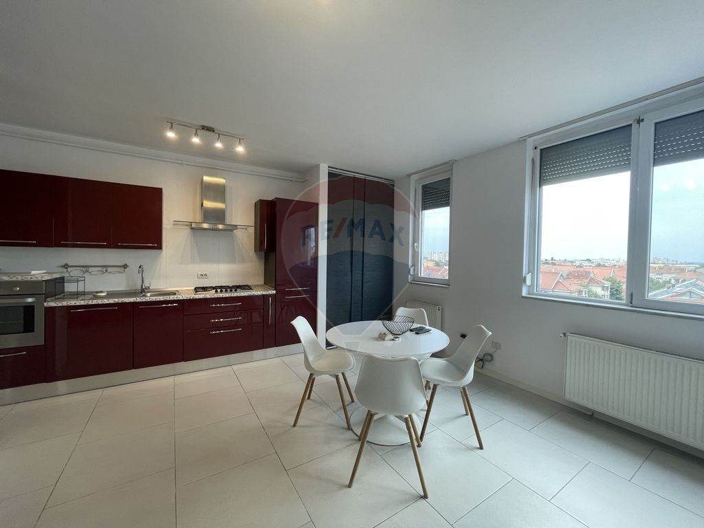 Apartament modern cu 3 camere la Urbanna