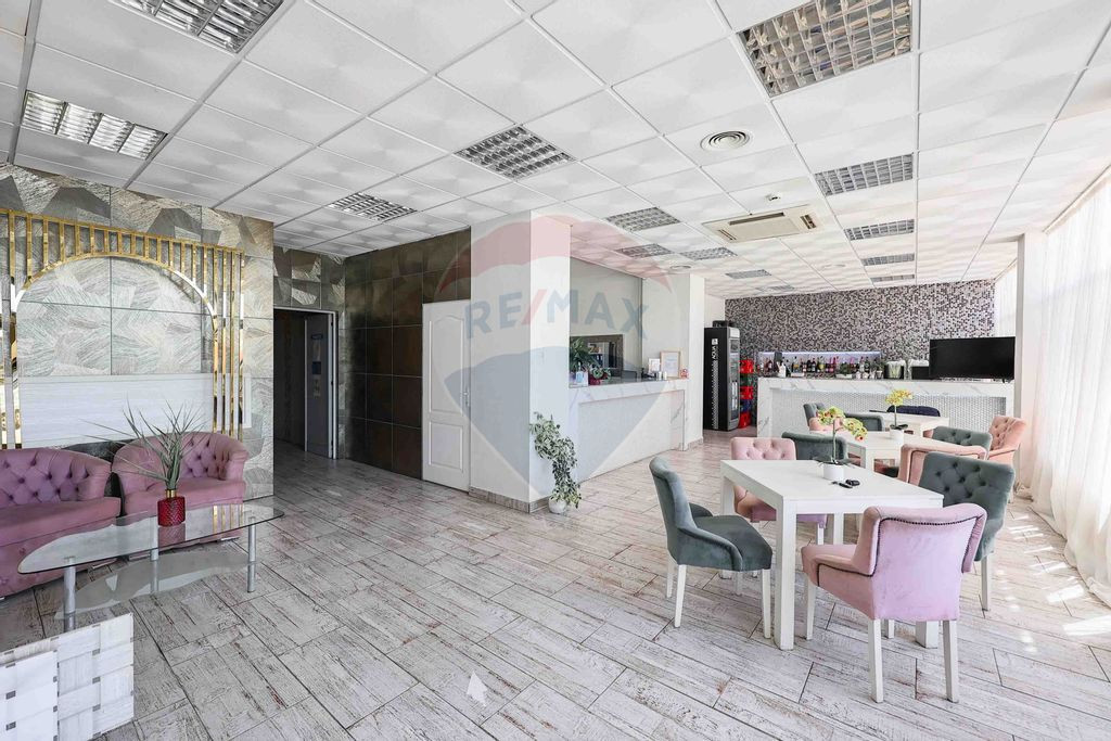 Hotel/Pensiune de vânzare cu 16 camere, Punct de Frontie...