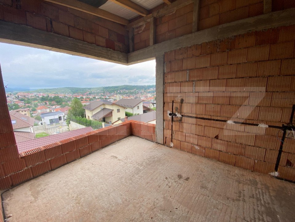 Casa de vanzare semifinisata, 4 camere, zona Livada Meses, Z