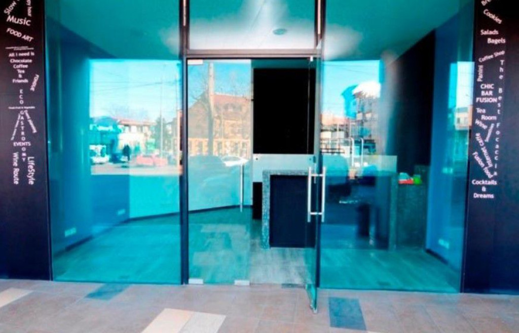 Foisorul de foc Sp. 25mp vitrina 6ml inchiriat