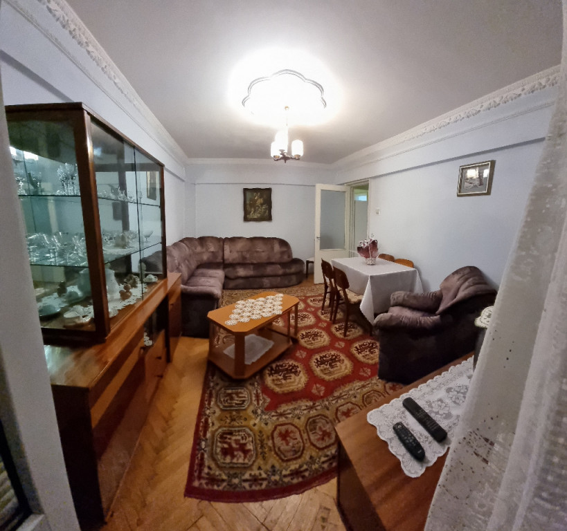 Apartament patru camere mobilat utilat CT langa biserica SfantuDumitru
