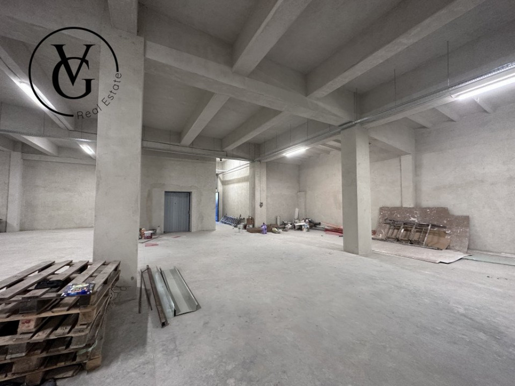 Hala 1800 mp renovată - Zona Industriala