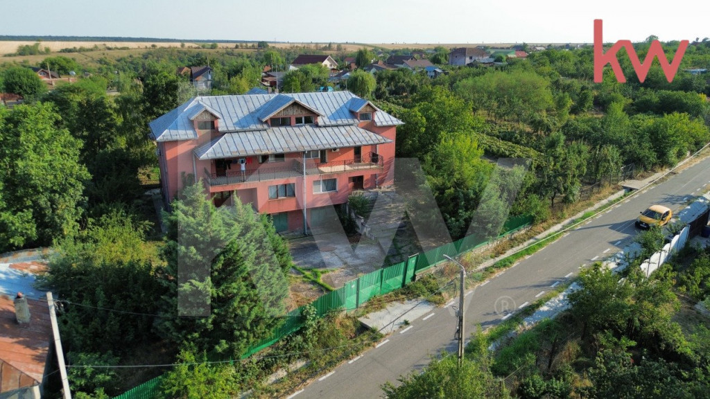 Casa 415 mp utili Sarbatoarea, piscina proprie, 2700 mp tere