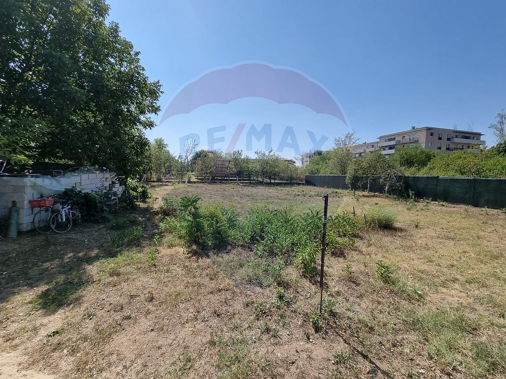 Teren intravilan 1200 mp +cabana lemn-zona rezidentiala-D...