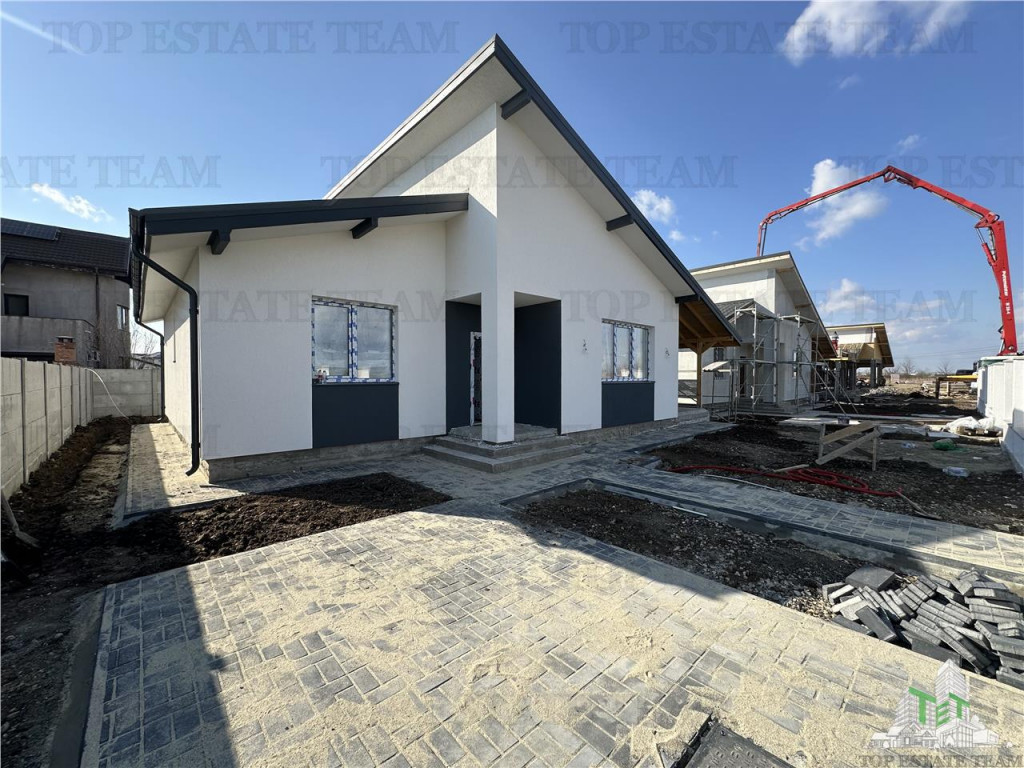 Vila cocheta cu 3 camere, dormitor matrimonall, incalzire i