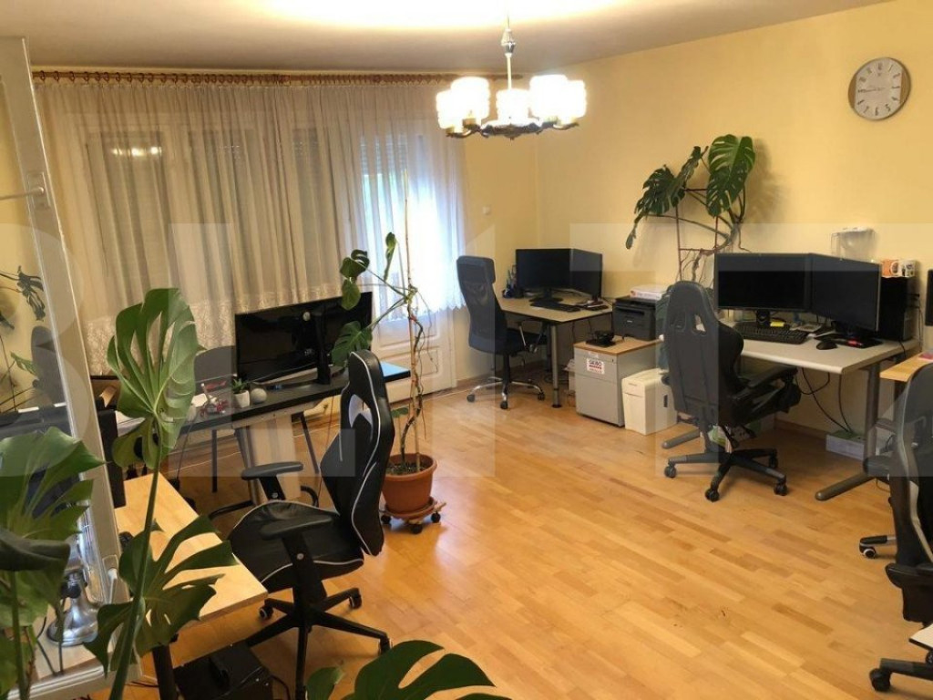 Spatiu de birou, 100 mp, 2 etaje, zona Pod Ira