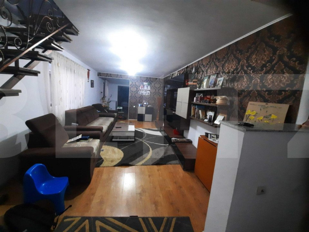 Casa cu 5 camere, 200 mp utili, teren cu 200 mp, Bereasca