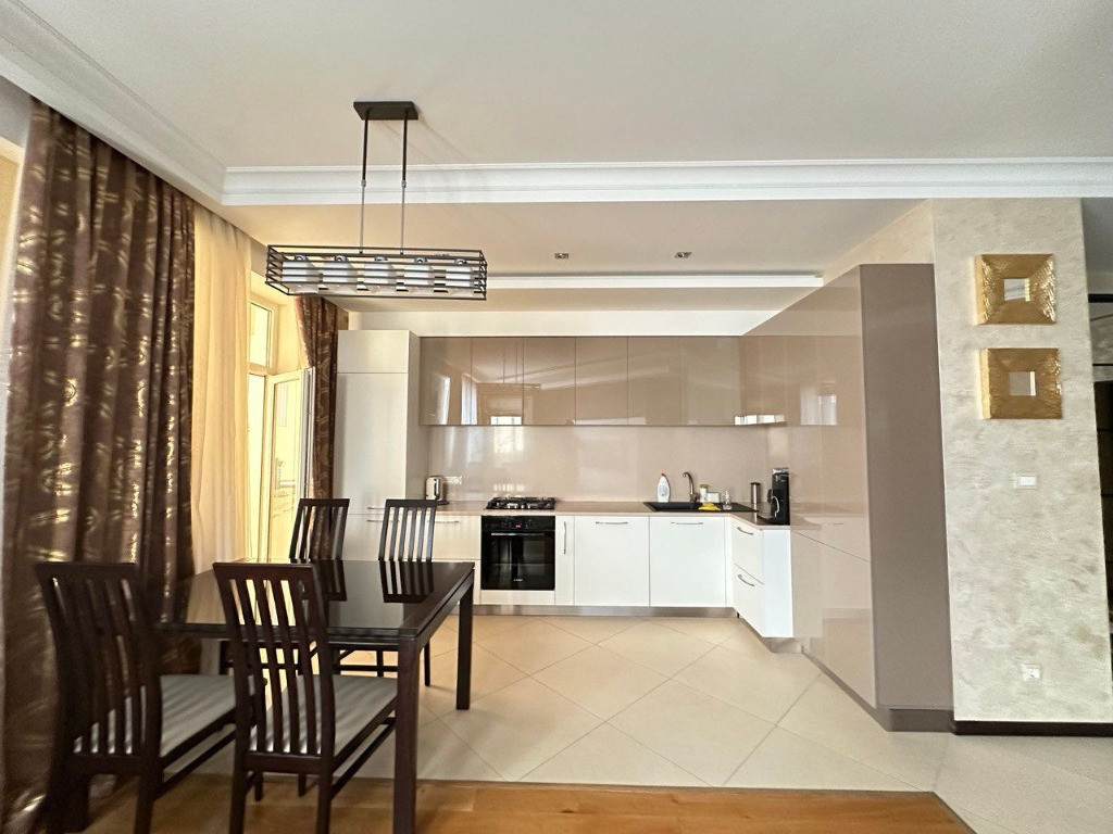 Apartament cu 3 camere in zona Manastur