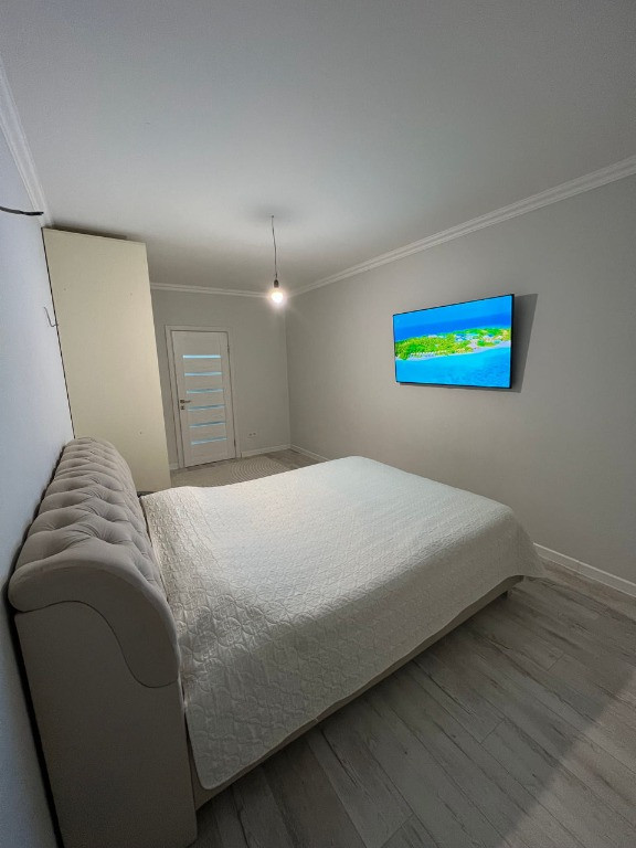 Inchiriez apartament cu 3 camere in zona Marasti