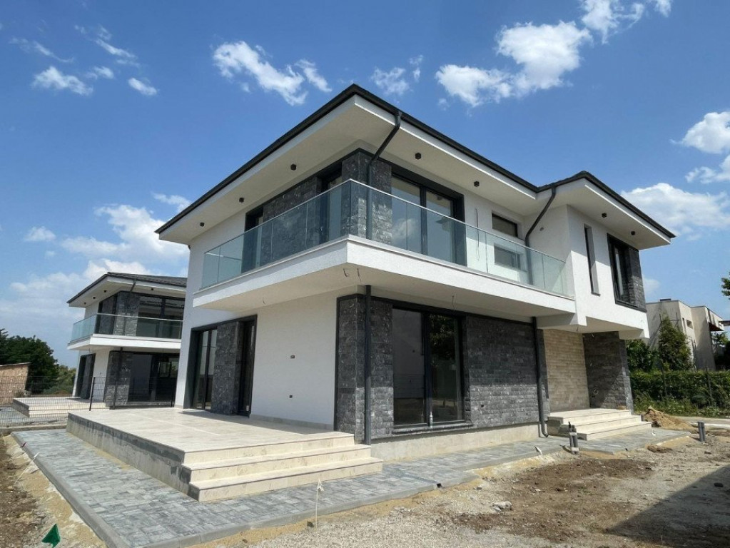 Vila Mediteraneana cu 5 camere, 198mp, zona Corbeanca