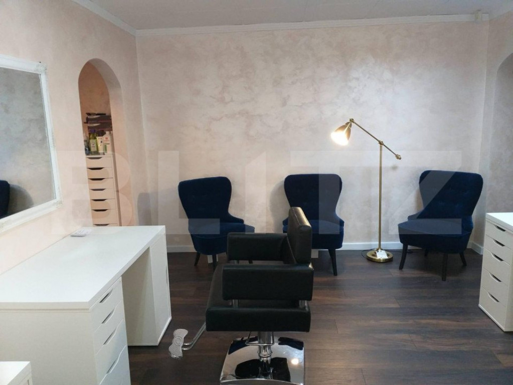 Spatiu comercial Premium, 63 mp, Salon Amenajat, zona Centra