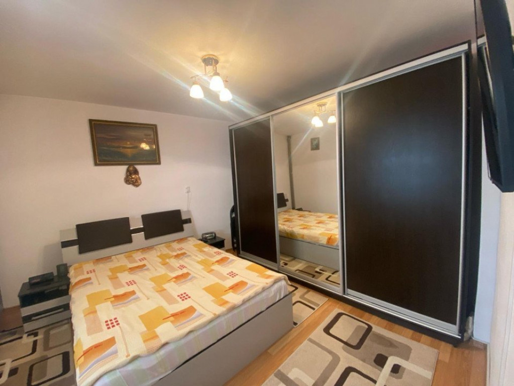 Apartament 2 camere semidecomandat, 31 mp utili, zona Ultrac