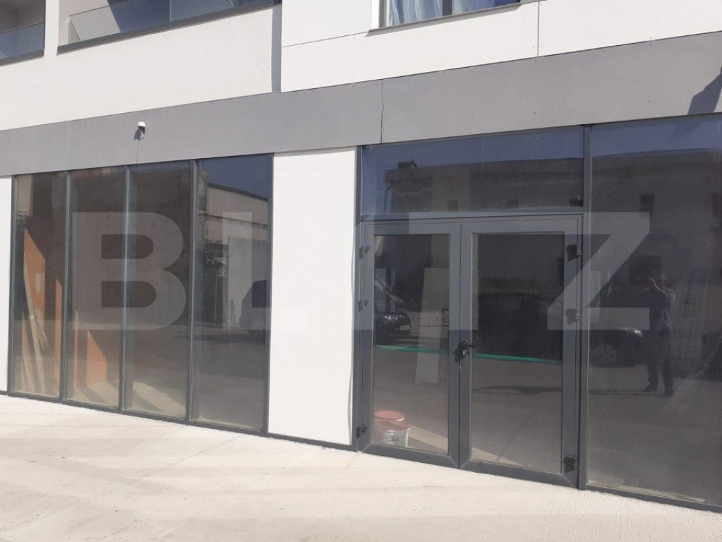 Spațiu comercial în bloc nou cu suprafață de 149 mp