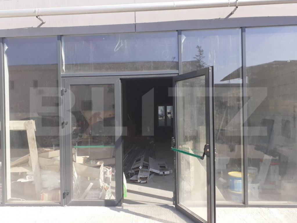 Spațiu comercial în bloc nou cu suprafață de 118 mp