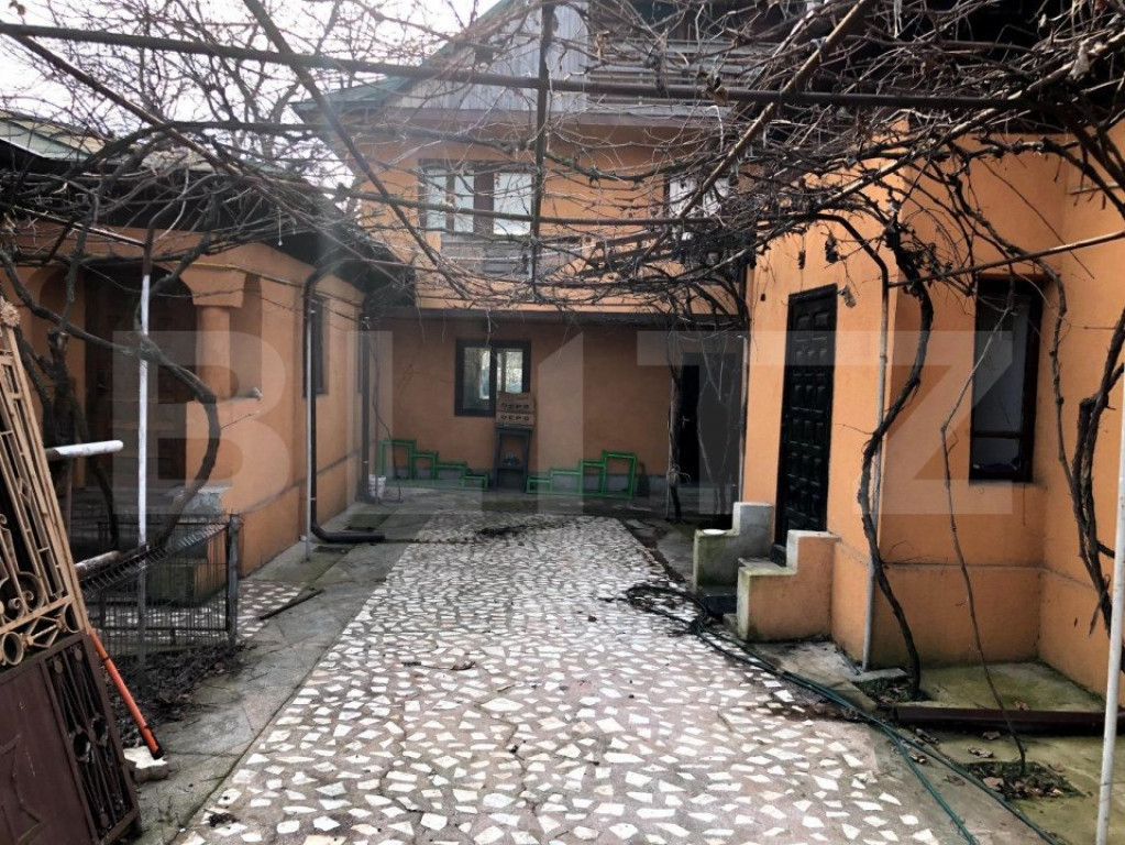 3 Case individuale , teren 860 mp, Isalnita