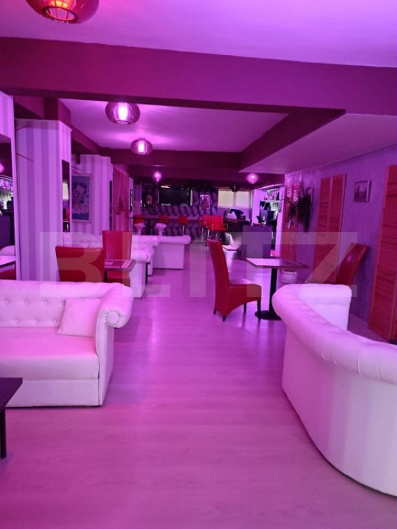 Afacere la cheie! Club/bar de inchiriat in zona Aradului!