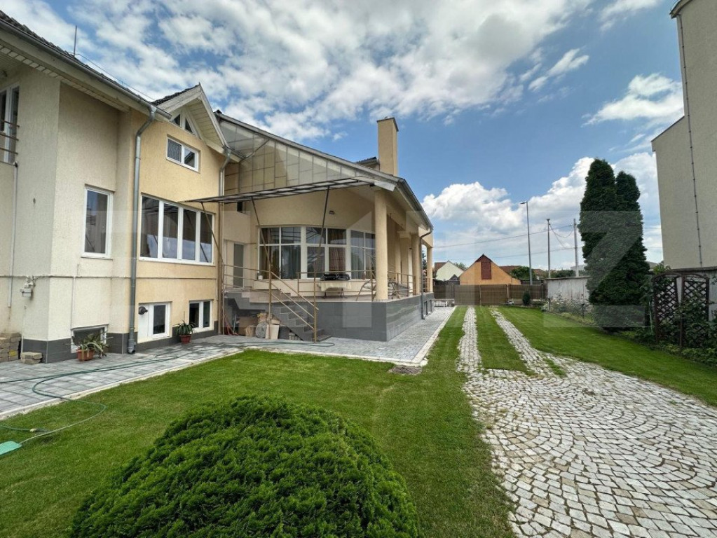 Casa individuala 7 camere, 392mp utili, 937mp teren, zona Ce